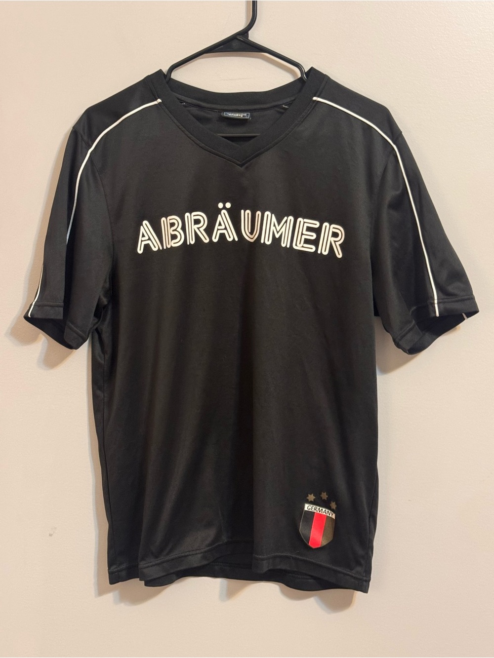 Authentic Sports Germany Abräumer Soccer Jersey Black Youth L Futbol